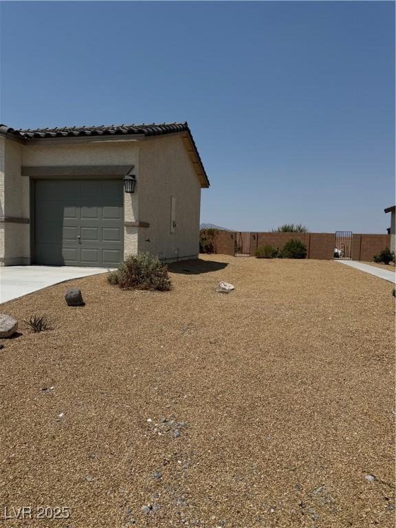 5562 S Chippewa Street