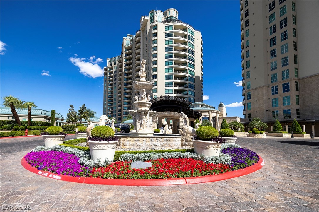 9101 Alta Drive 1401