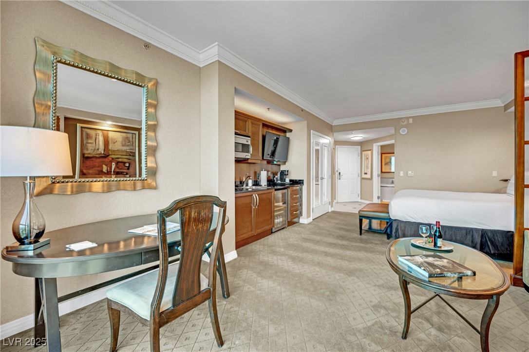 145 E Harmon Avenue 2209