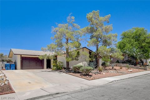 Homes For Sale - 6882 Tiffollo Lane<br/> Las Vegas, NV 89156