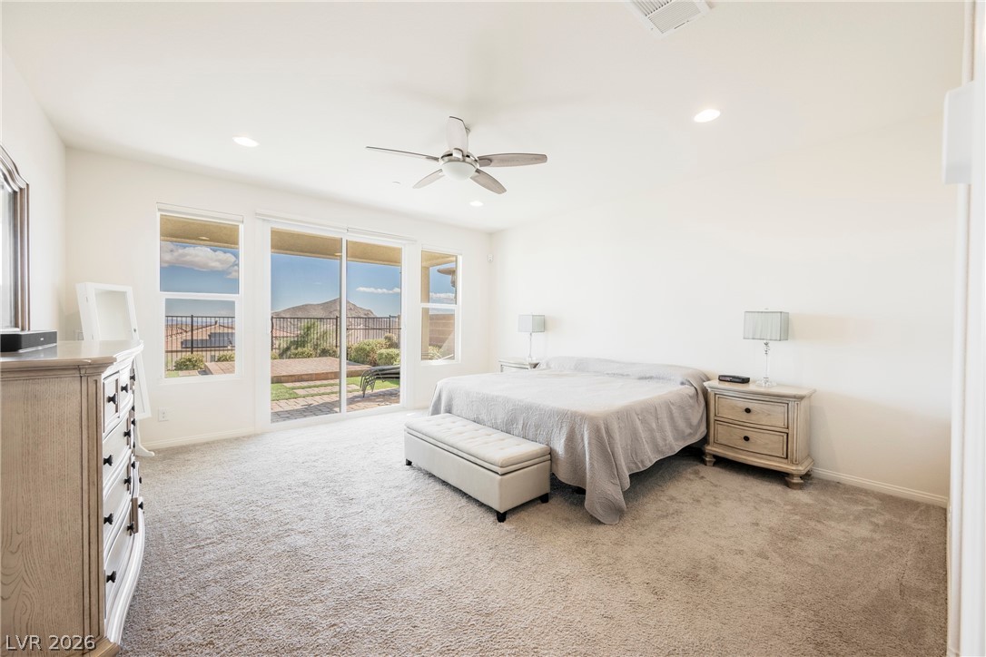 4564 Amazing View Street