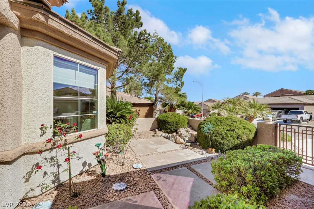 2025 Wildwood Lake Street