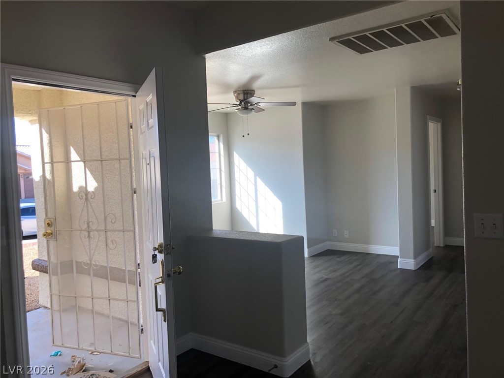 916 Clubview Drive