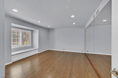 Tiny photo for 692 Tam O Shanter, Las Vegas, NV 89109 (MLS # 2789738)