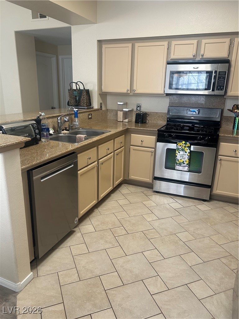 1512 Blackcombe Street 203