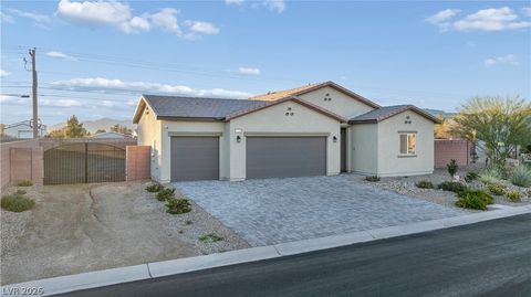 Photo of 1700 S Outlaw Street, Pahrump, NV 89060 (MLS # 2766747)