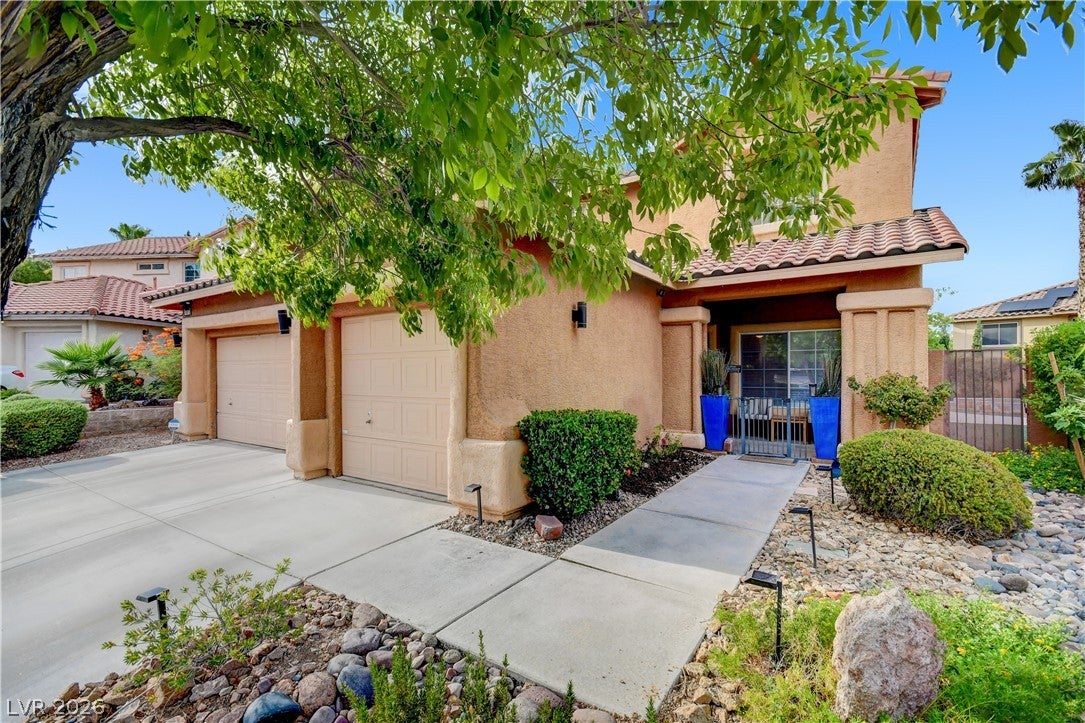 10612 Royal Willow Place