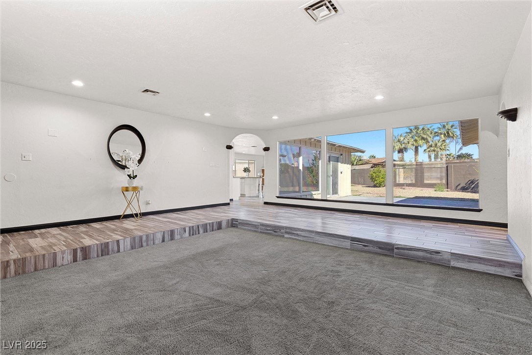 Las Vegas, Nevada 89121, United States, 3 Bedrooms Bedrooms, ,3 BathroomsBathrooms,Residential,Pending,102648