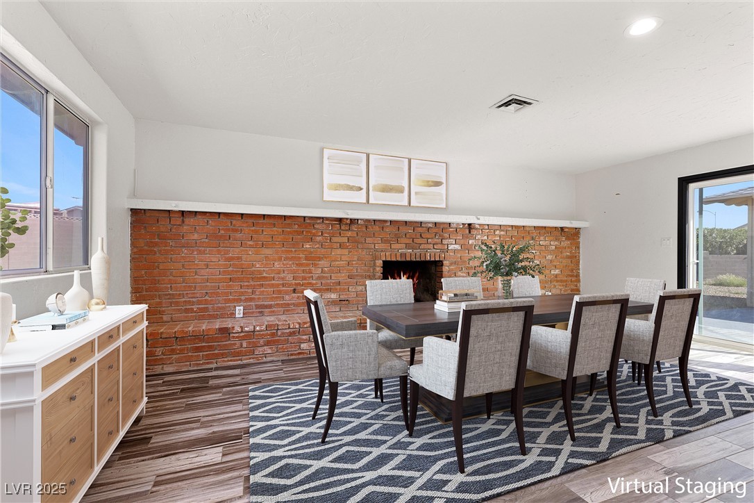 Las Vegas, Nevada 89121, United States, 3 Bedrooms Bedrooms, ,3 BathroomsBathrooms,Residential,Pending,102648