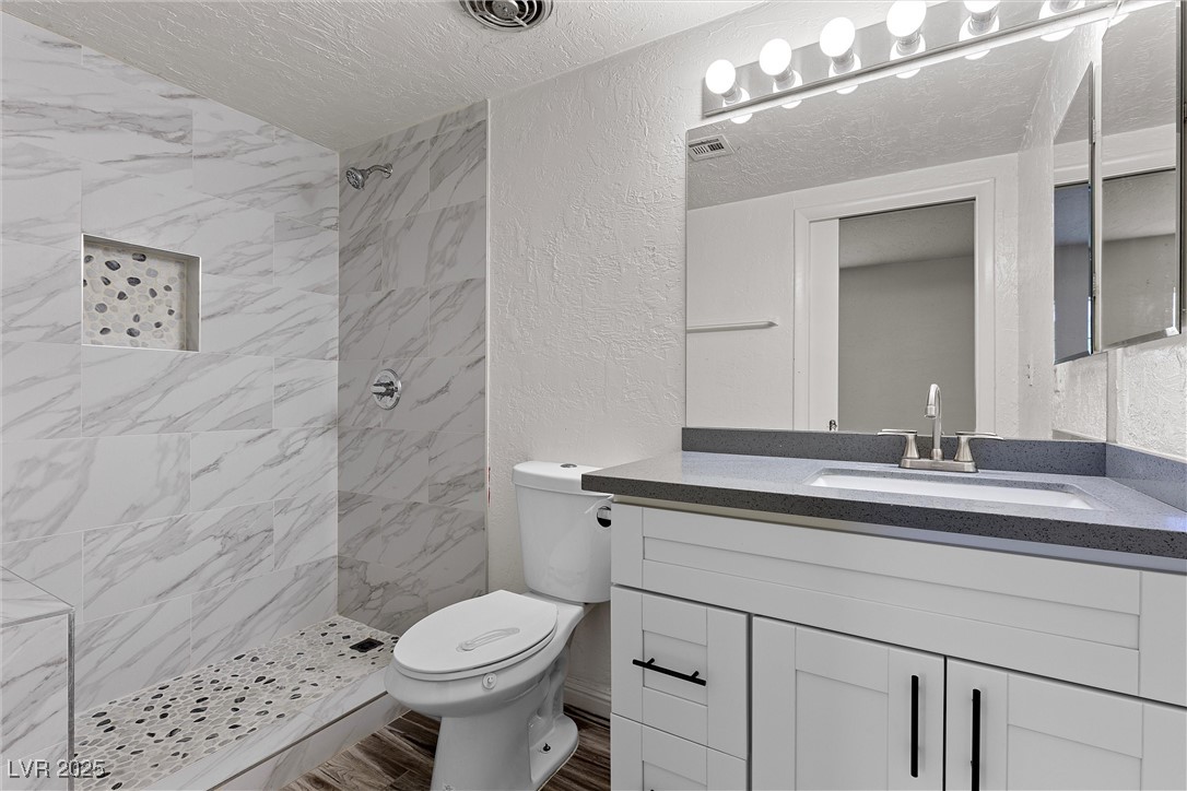 Las Vegas, Nevada 89121, United States, 3 Bedrooms Bedrooms, ,3 BathroomsBathrooms,Residential,Pending,102648