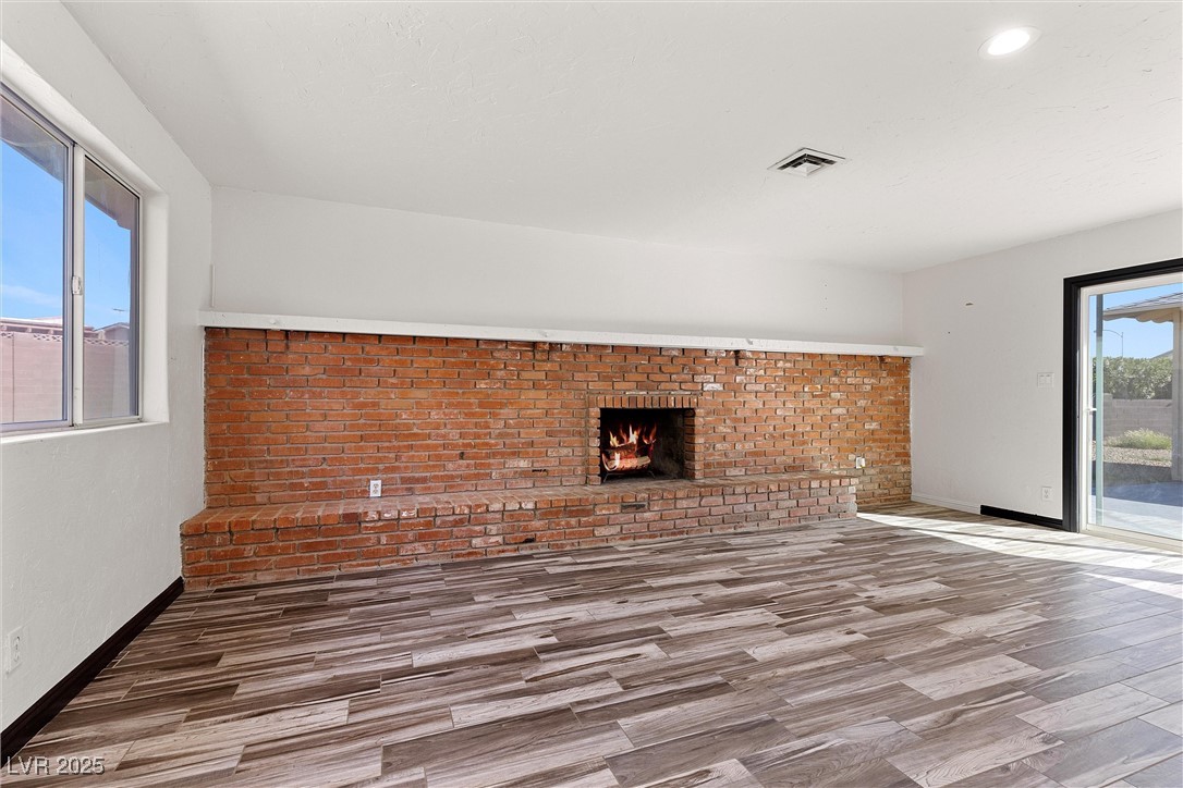 Las Vegas, Nevada 89121, United States, 3 Bedrooms Bedrooms, ,3 BathroomsBathrooms,Residential,Pending,102648