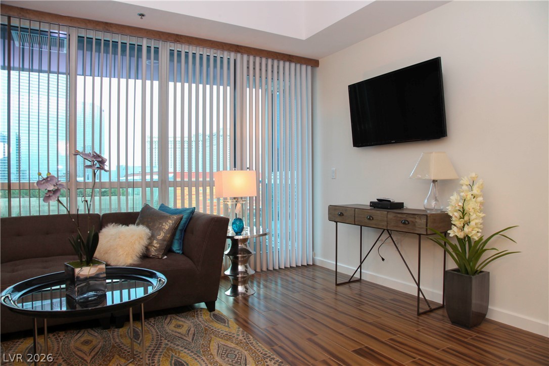 4575 DEAN MARTIN Drive 803