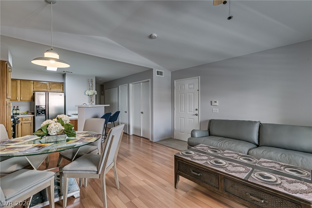 5415 W HARMON Avenue 2114