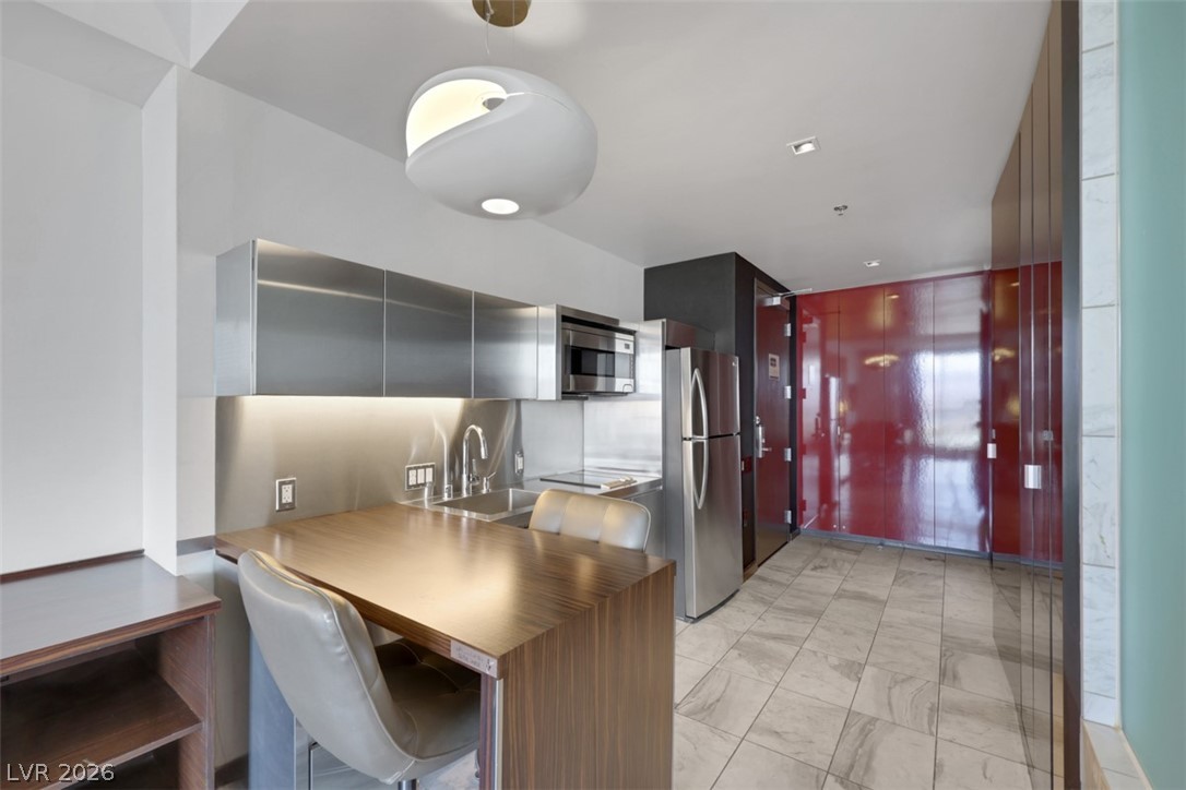 4381 W Flamingo Road 3003