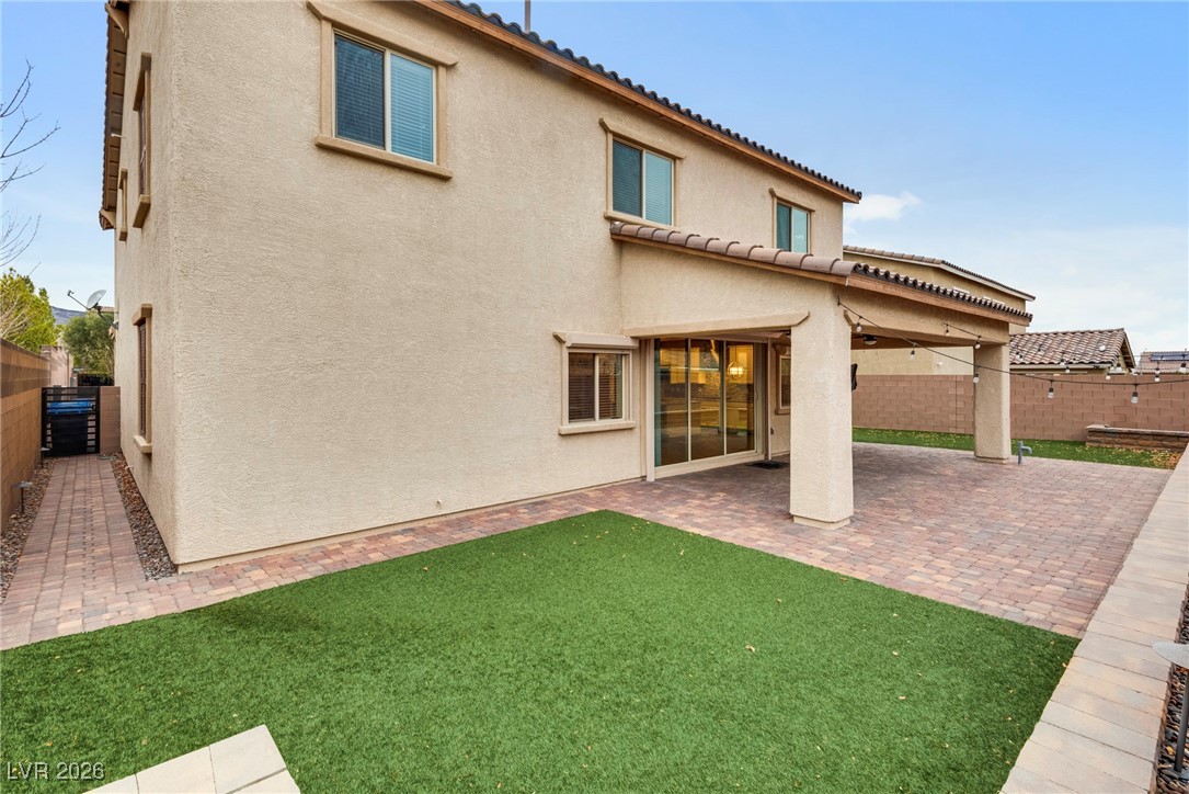 998 Floral Creek Court