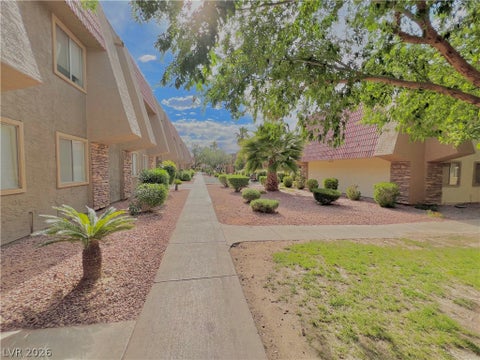 Condo For Rent - 5220 Indian River Drive #293<br/> Las Vegas, NV 89103