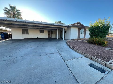 30 Diamond Circle Las Vegas NV 89106