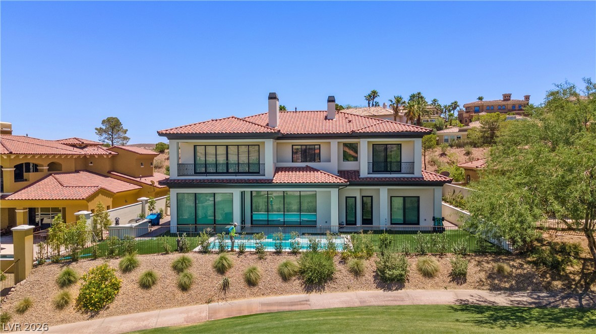 22 Via Siena Place