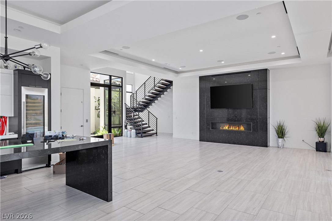 22 Via Siena Place
