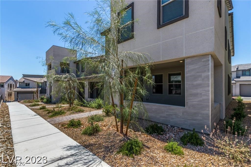 486 Fairview Hills Street