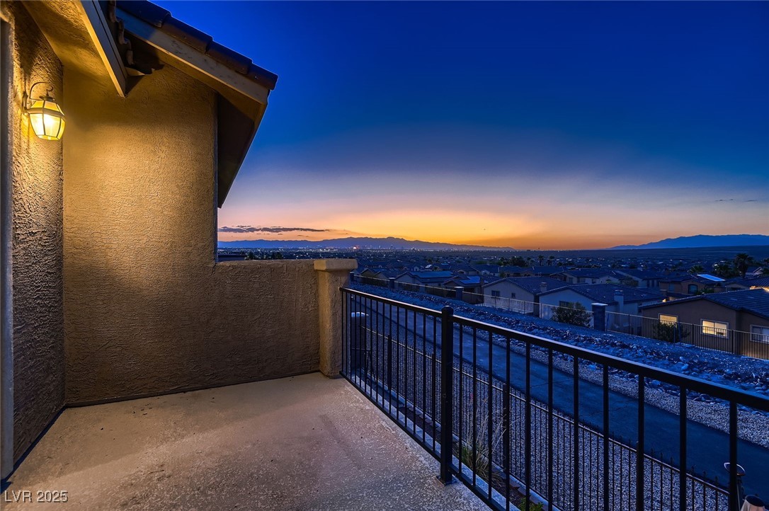 Henderson, Nevada 89011, United States, 5 Bedrooms Bedrooms, ,3 BathroomsBathrooms,Residential,Active,177717