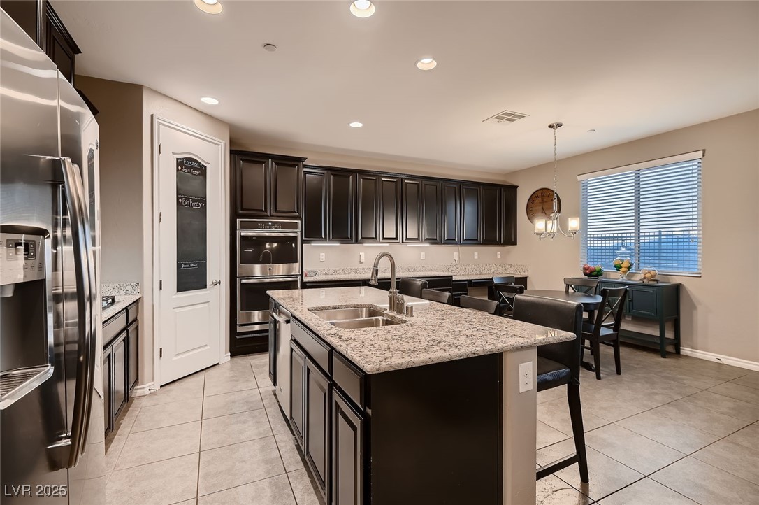 Henderson, Nevada 89011, United States, 5 Bedrooms Bedrooms, ,3 BathroomsBathrooms,Residential,Active,177717