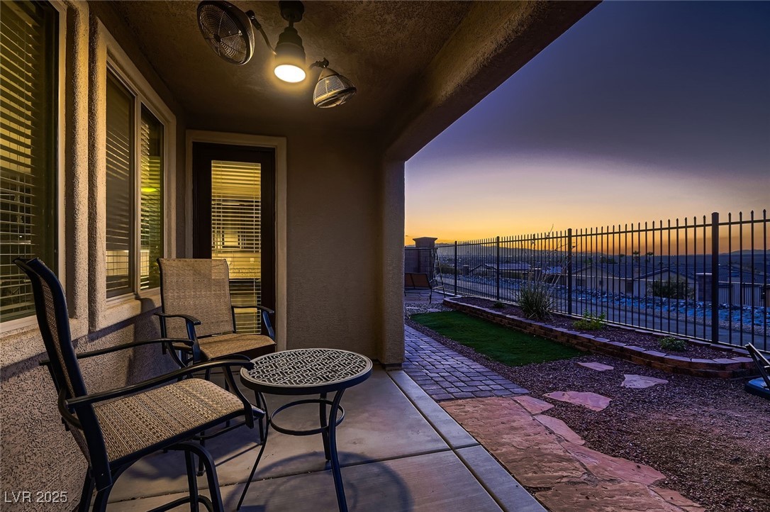 Henderson, Nevada 89011, United States, 5 Bedrooms Bedrooms, ,3 BathroomsBathrooms,Residential,Active,177717