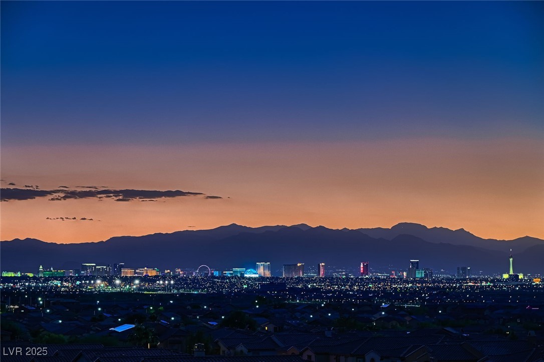 Henderson, Nevada 89011, United States, 5 Bedrooms Bedrooms, ,3 BathroomsBathrooms,Residential,Active,177717