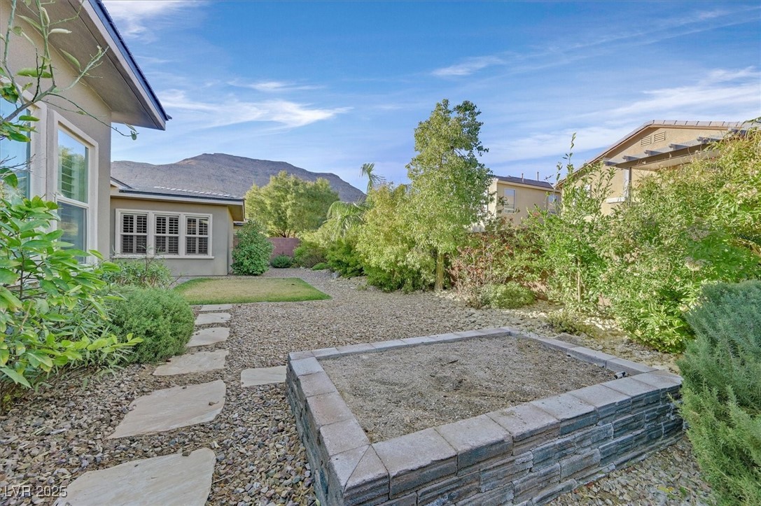 Las Vegas, Nevada 89148, United States, 2 Bedrooms Bedrooms, ,3 BathroomsBathrooms,Residential,Active,113384