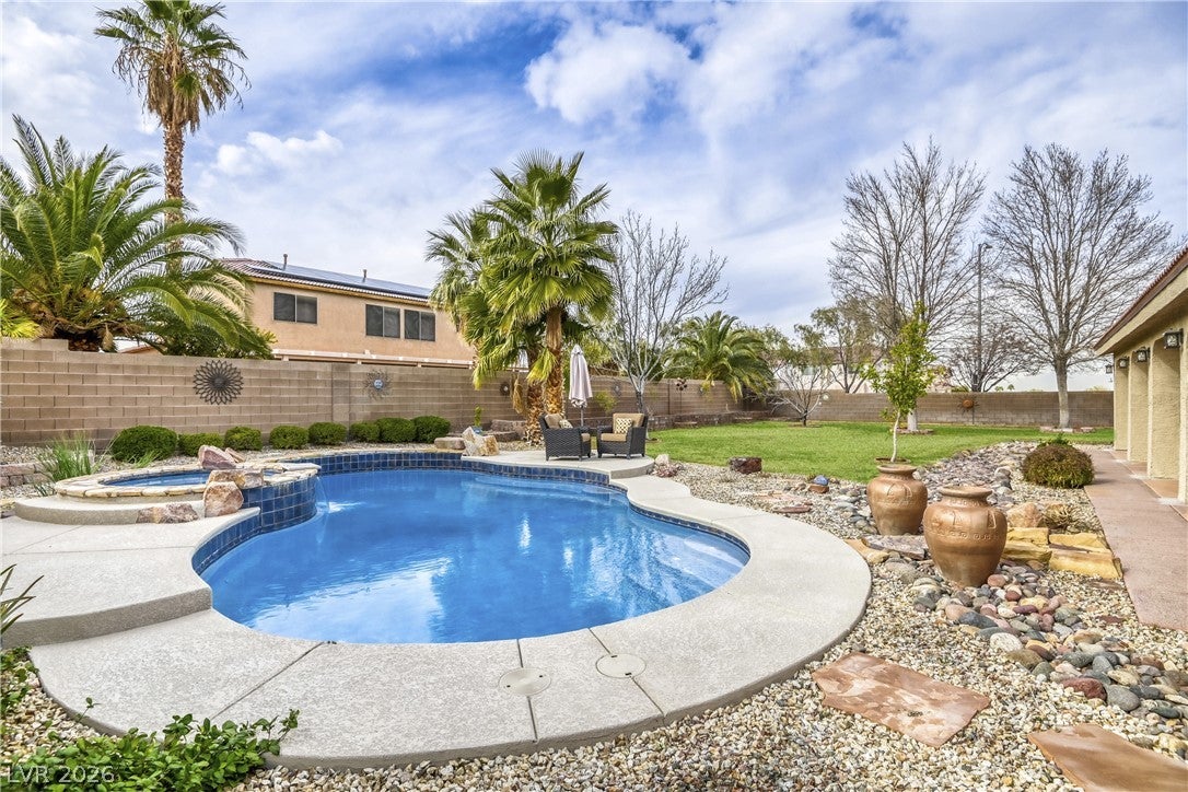 6103 Sundown Crest Street