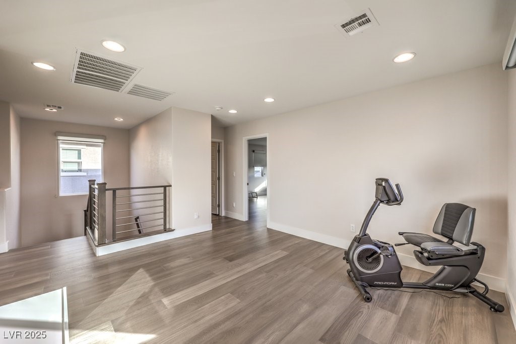 Las Vegas, Nevada 89183, United States, 3 Bedrooms Bedrooms, ,3 BathroomsBathrooms,Residential,Pending,21002