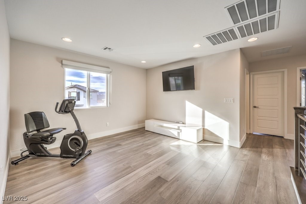 Las Vegas, Nevada 89183, United States, 3 Bedrooms Bedrooms, ,3 BathroomsBathrooms,Residential,Pending,21002