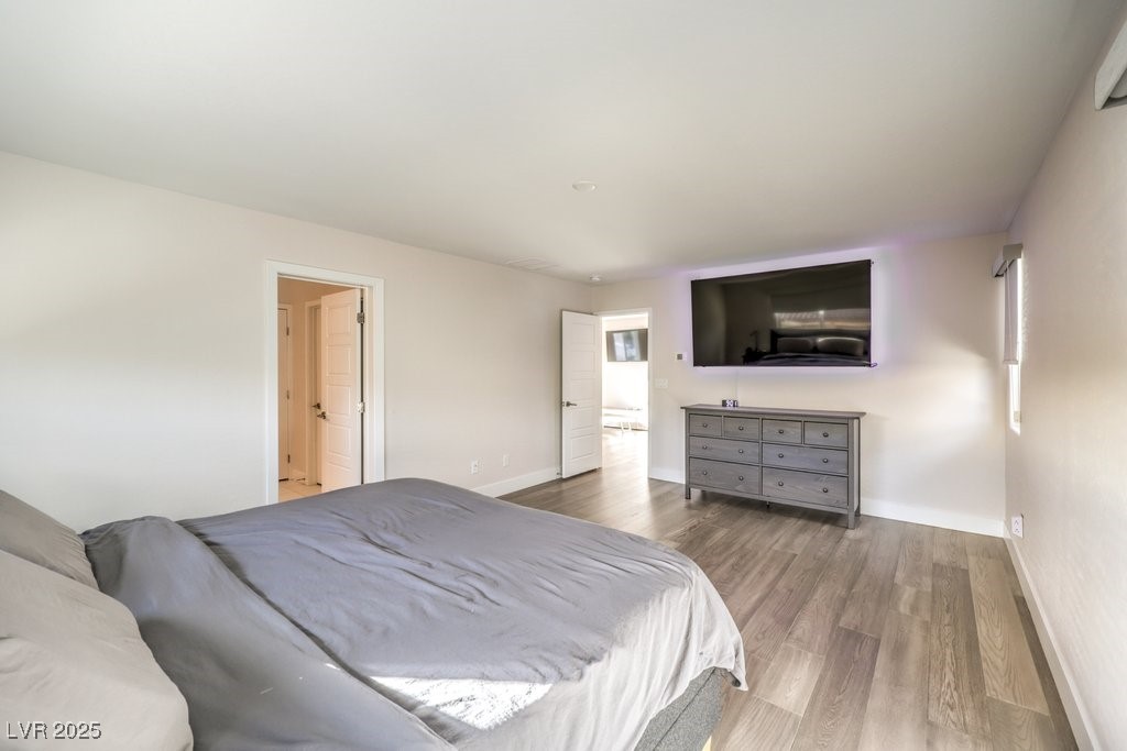 Las Vegas, Nevada 89183, United States, 3 Bedrooms Bedrooms, ,3 BathroomsBathrooms,Residential,Pending,21002