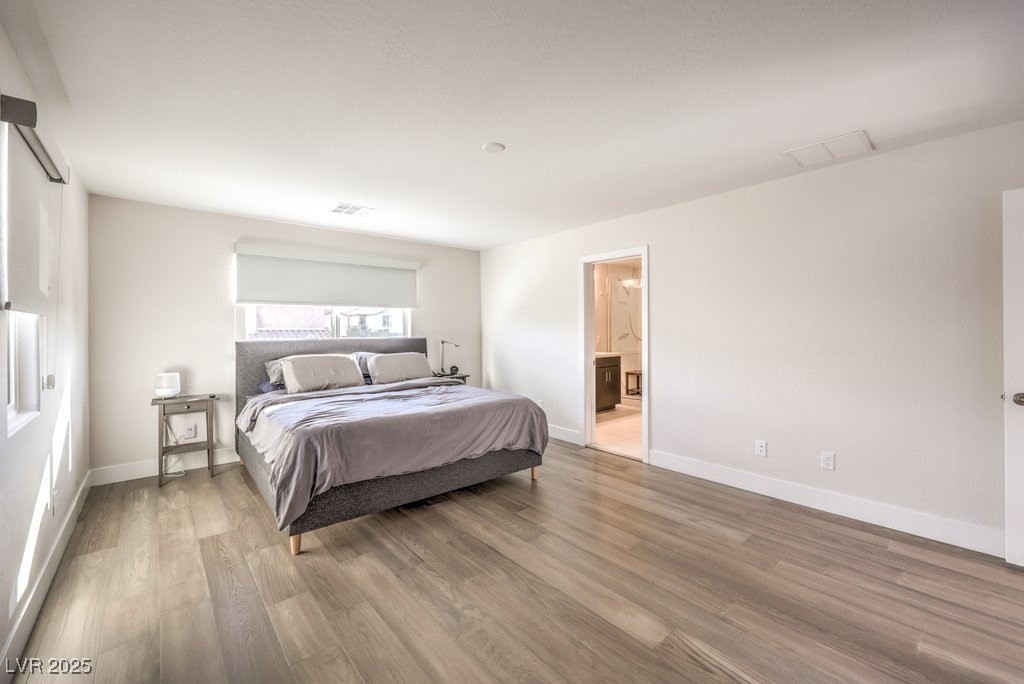 Las Vegas, Nevada 89183, United States, 3 Bedrooms Bedrooms, ,3 BathroomsBathrooms,Residential,Pending,21002