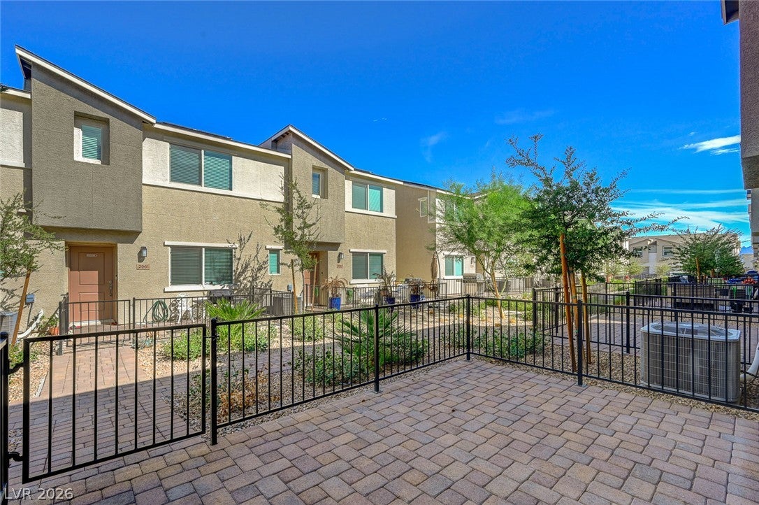2960 Fire Cracker Red Street