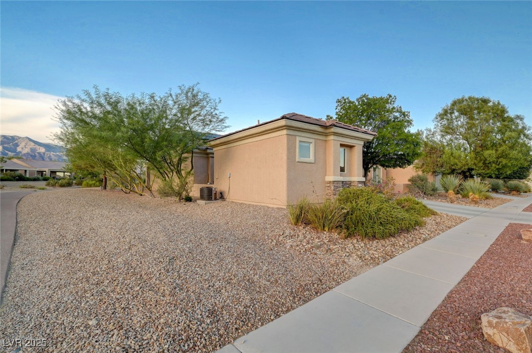 Properties 1 7870 Widewing Drive