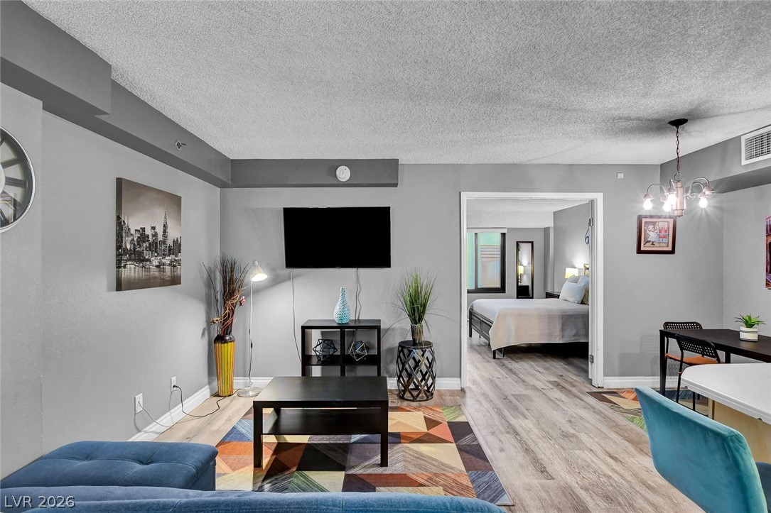 3700 Las Vegas Boulevard 964