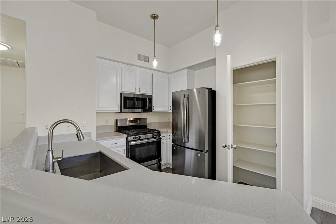 10245 S Maryland Parkway 2191