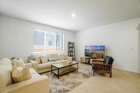 Townhouse For Rent - 1529 E Eva Crossing Place<br/> Henderson, NV 89002