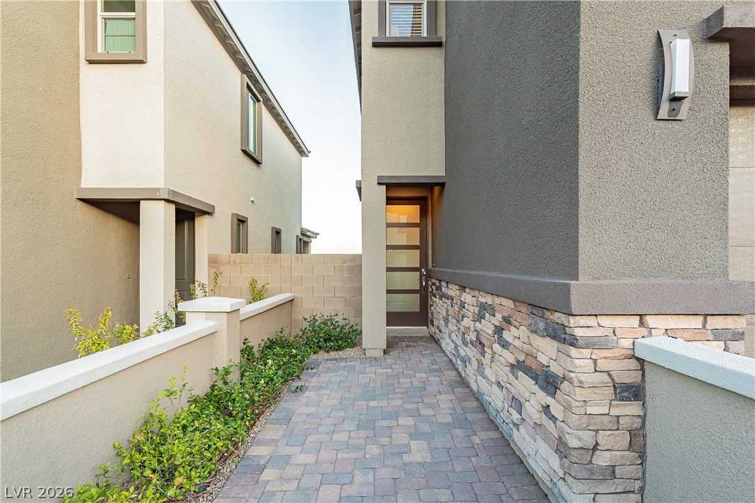 800 Ariel Heights Avenue