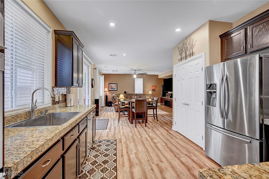 342 Shimmering Moon Street, Henderson, Nevada image 13