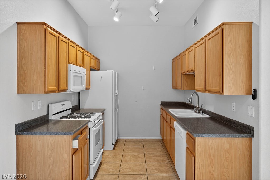 3515 Cactus Shadow Street 101