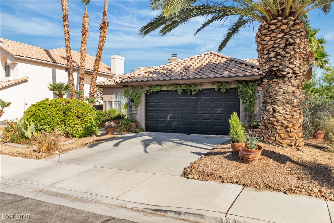 1803 Candle Bright Drive, Henderson, Nevada image 2
