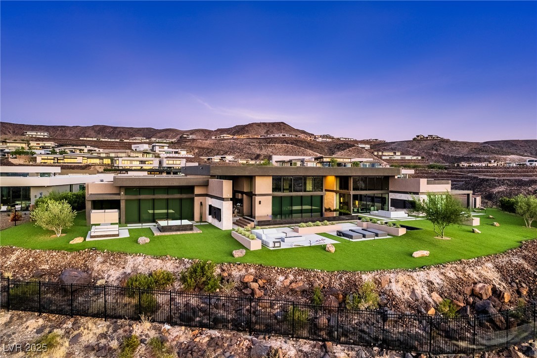 720 Dragon Peak Drive
