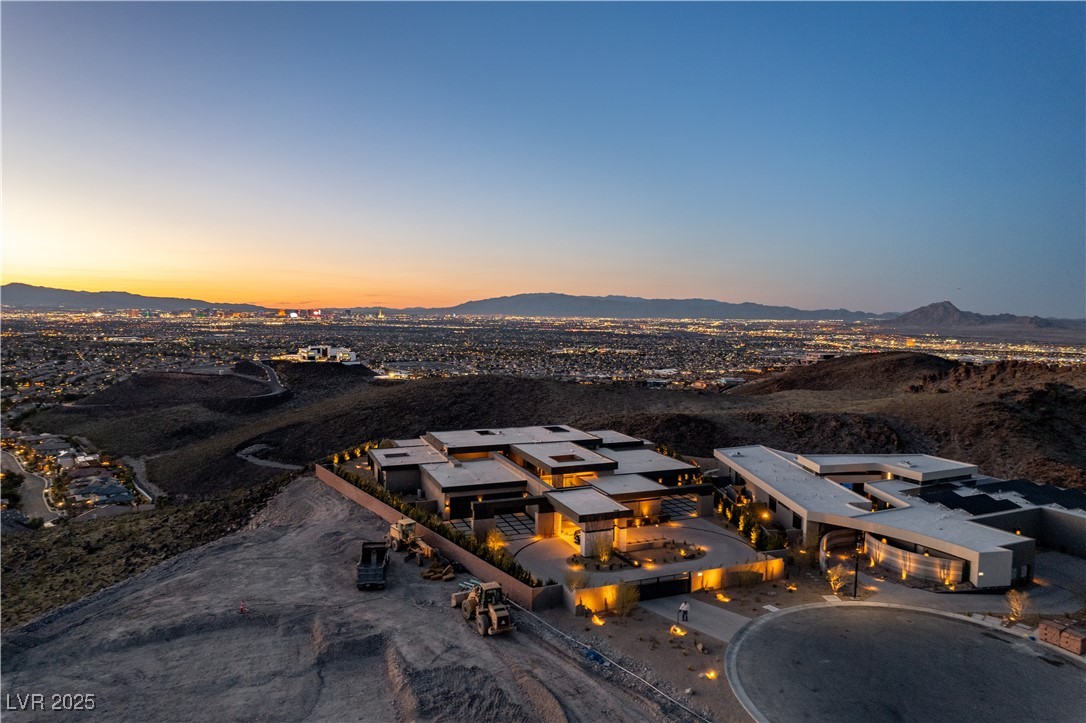 720 Dragon Peak Drive