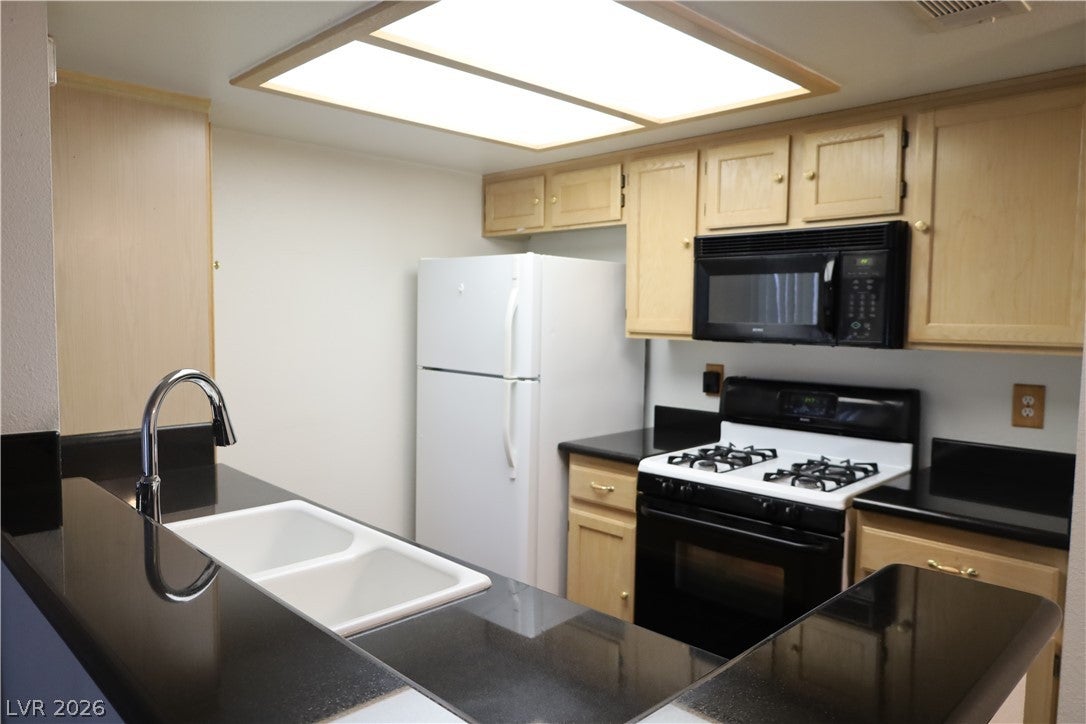 7100 Pirates Cove Road 2019