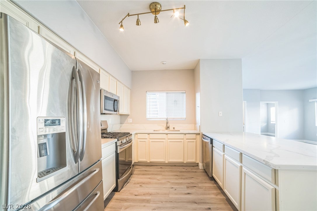 8725 W Flamingo Road 137