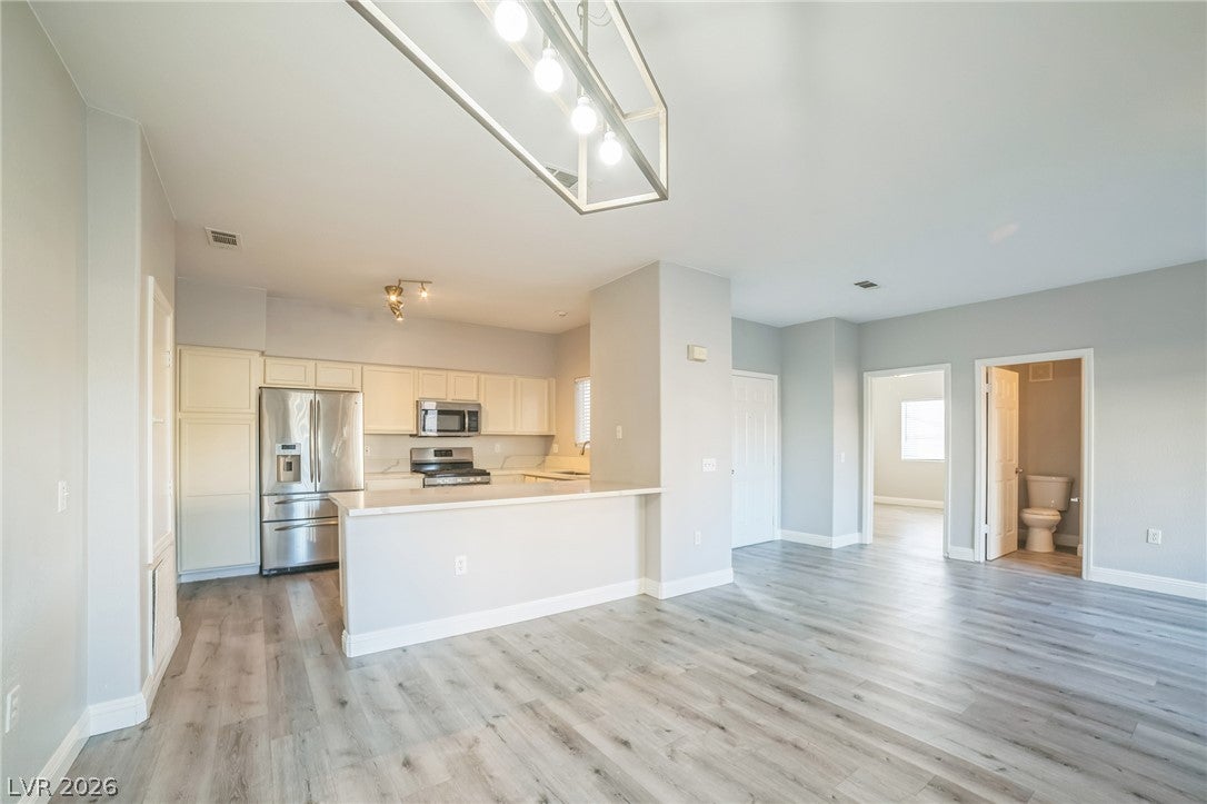 8725 W Flamingo Road 137
