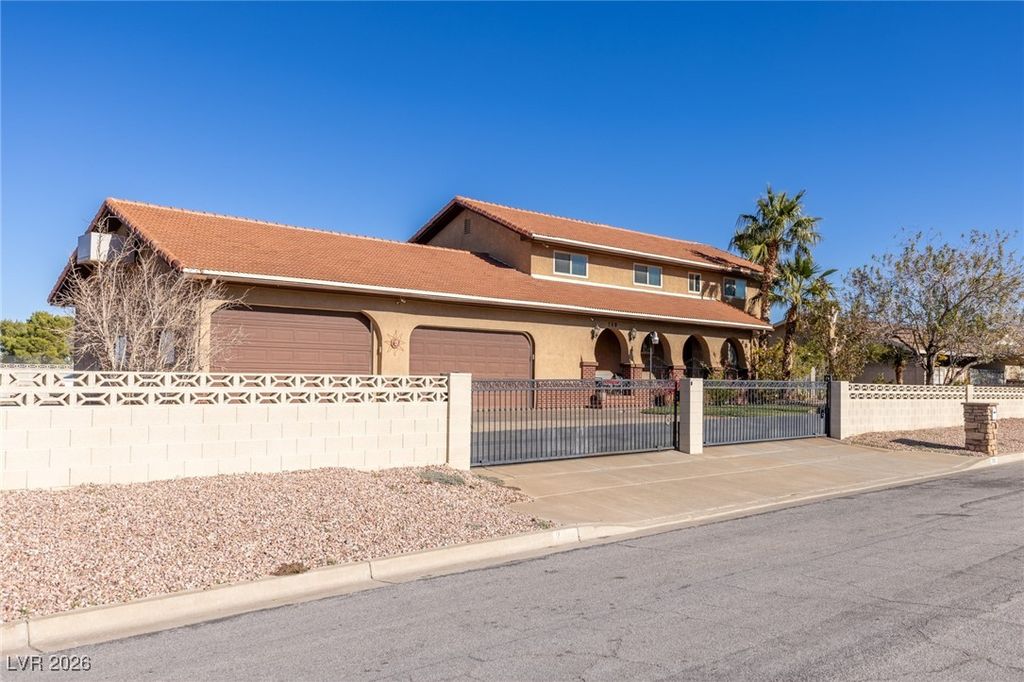 Photo of 280 W Highland Drive, Henderson, NV 89015 (MLS # 2747250)