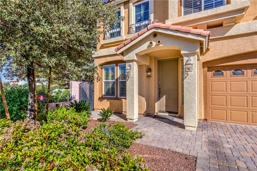 1010 Saffex Rose Avenue